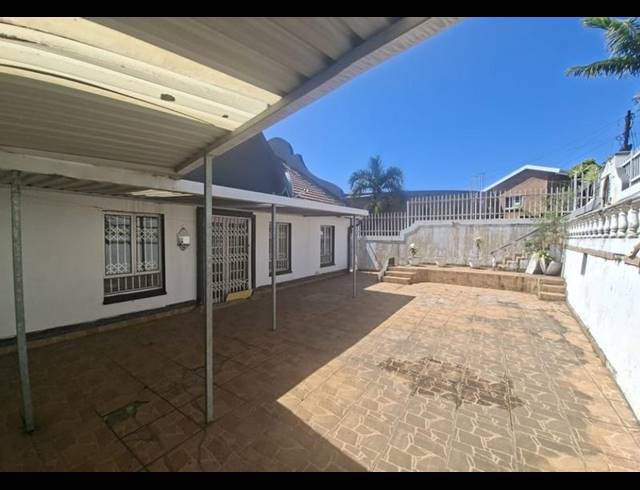 3 BEDROOM PROPERTY TO RENT IN OVERPORT